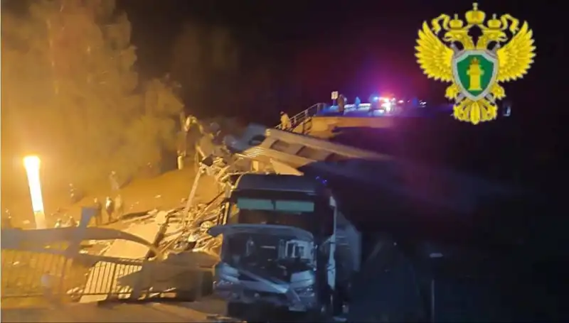 Rusya'da Köprü Çökmeleri ve Raydan Çıkan Trenler: Korkunç Bilançolar