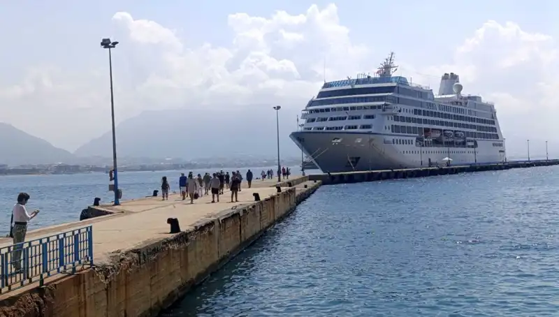 Alanya'ya Gelen ABD'li Turistlerin Kruvaziyer Macerası