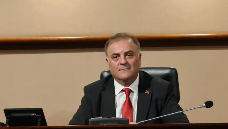 Nuri Aslan: İstanbul'un Yeni Umudu Kimdir, Nerelidir?