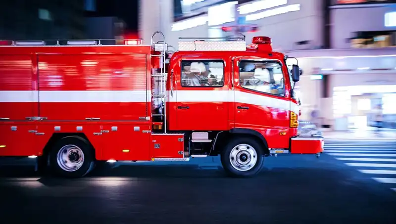 Tokyo’da Bina Yangını: İki Kişi Hastaneye Sevk Edildi