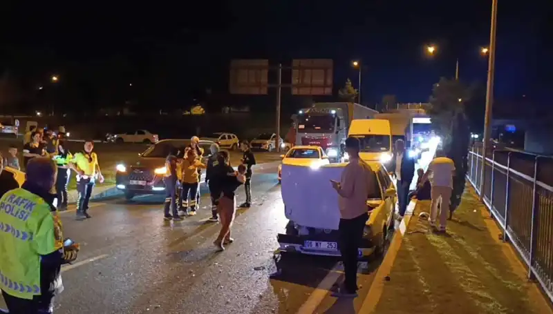 Otoyolda meydana gelen geri dönüş kazası büyük panik yarattı