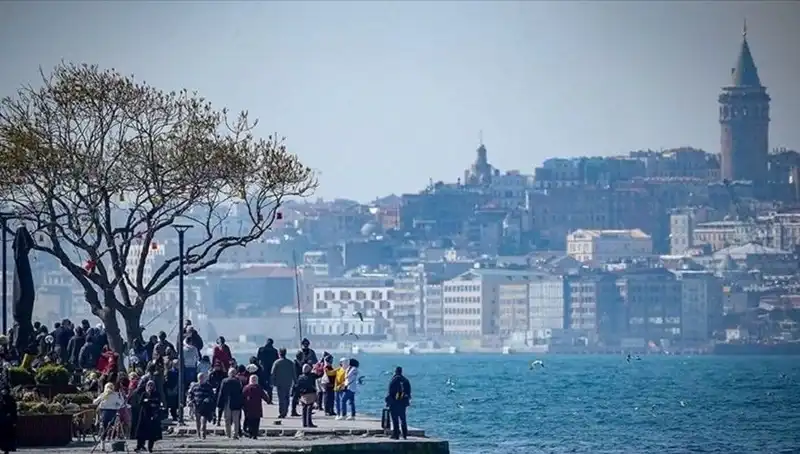 İstanbul Bahar Havasına Kavuşuyor: Hafta Sonu Sıcaklıklar Artacak