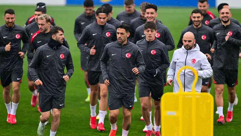 Milliler Avantaj Peşinde: 2025 Spor Manşetleriyle Heyecan Doruğa Çıkıyor