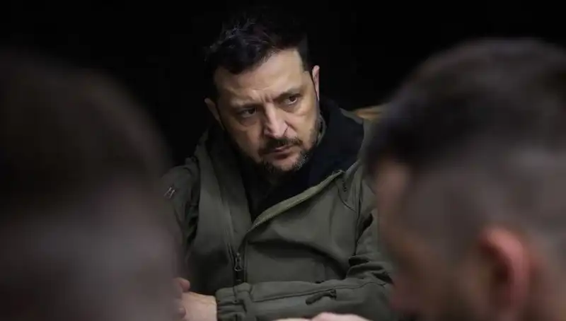 Zelenski'den Şaşırtan NATO Açıklaması: "Nadir Element Anlaşmasında Yok!"